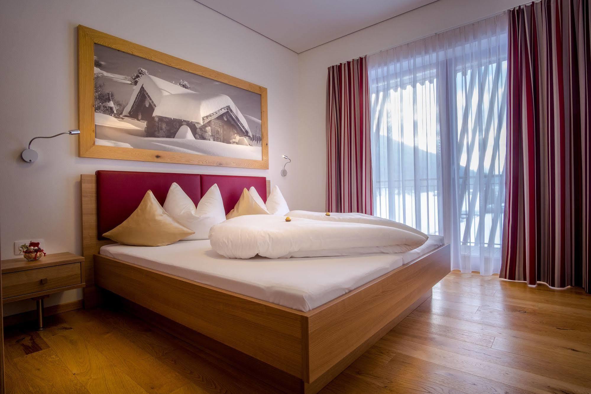 Apartments Dolomit-Royal Sillian Exterior photo